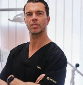 Papa Raffaele Dr., Italy